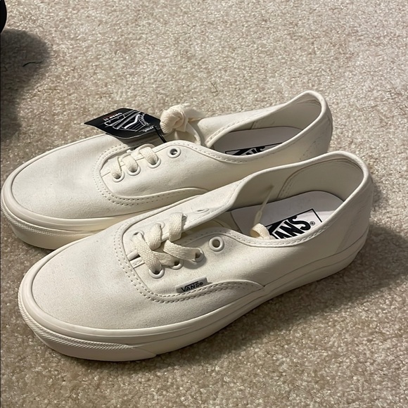 Vans White Canvas Sneakers - Picture 3 of 4